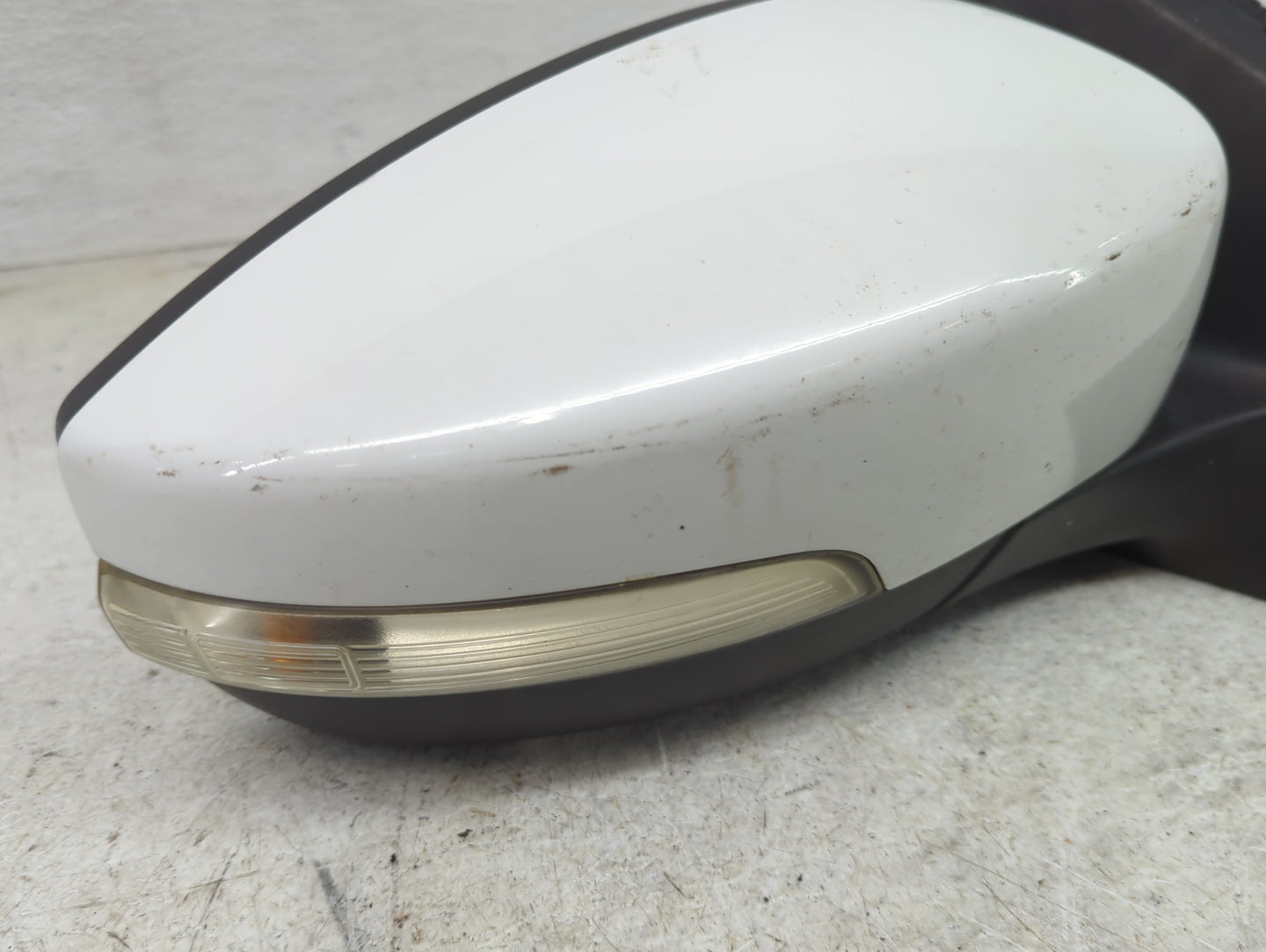 2012-2014 Ford Focus Passenger Side View Mirror - Right Door Mirror OEM Used - Oemusedautoparts1.com