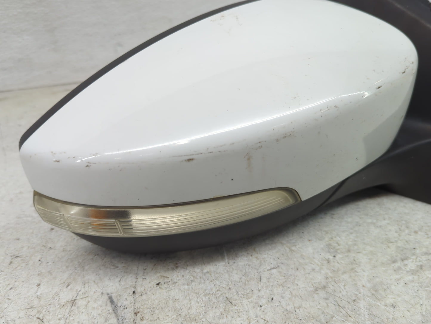 2012-2014 Ford Focus Passenger Side View Mirror - Right Door Mirror OEM Used - Oemusedautoparts1.com