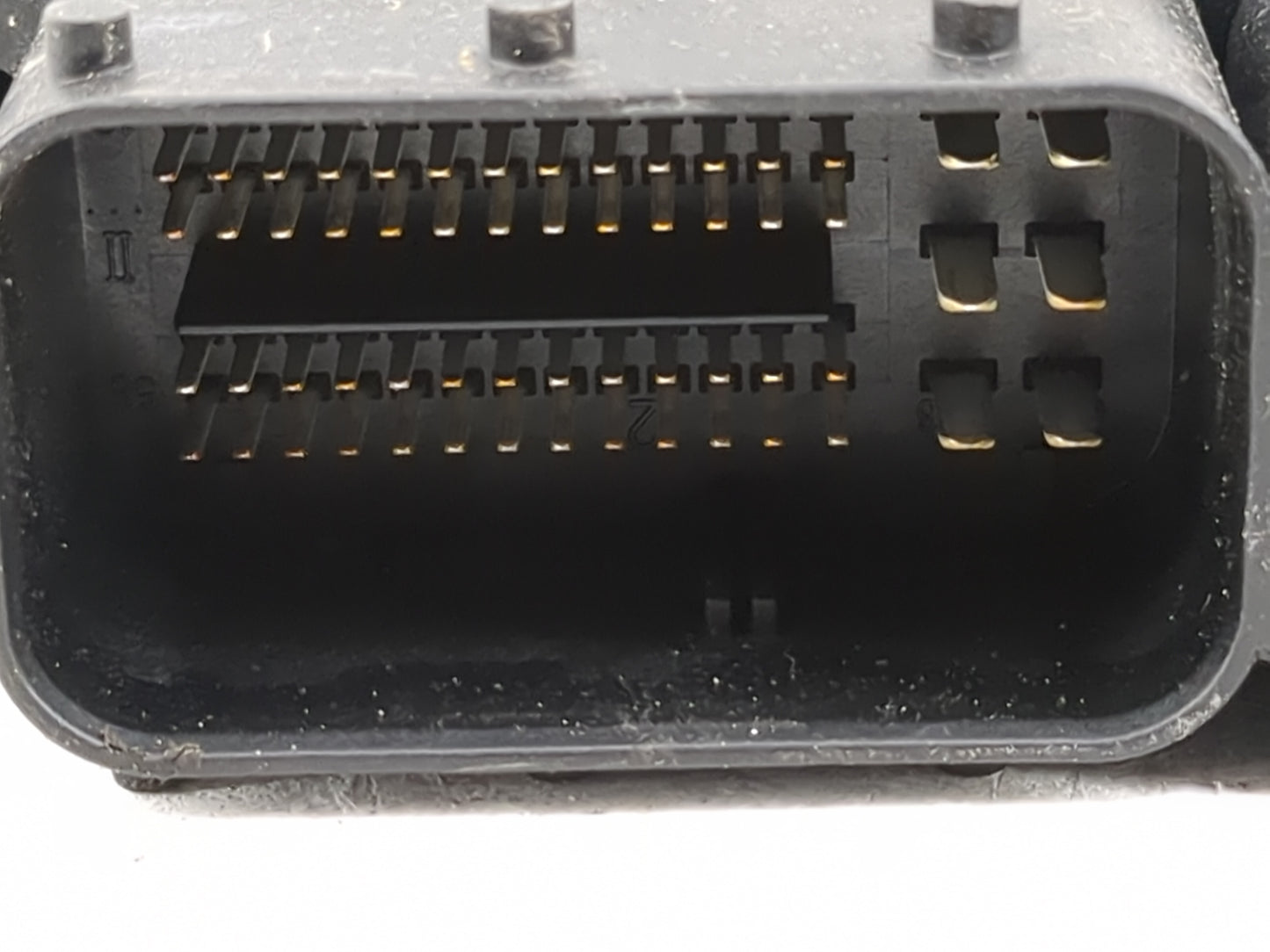 2013-2018 Ford Focus PCM Engine Control Computer ECU ECM PCU OEM P/N:CM5A-12A650-ASD BV61-12B684-BA Fits OEM Used Auto Parts