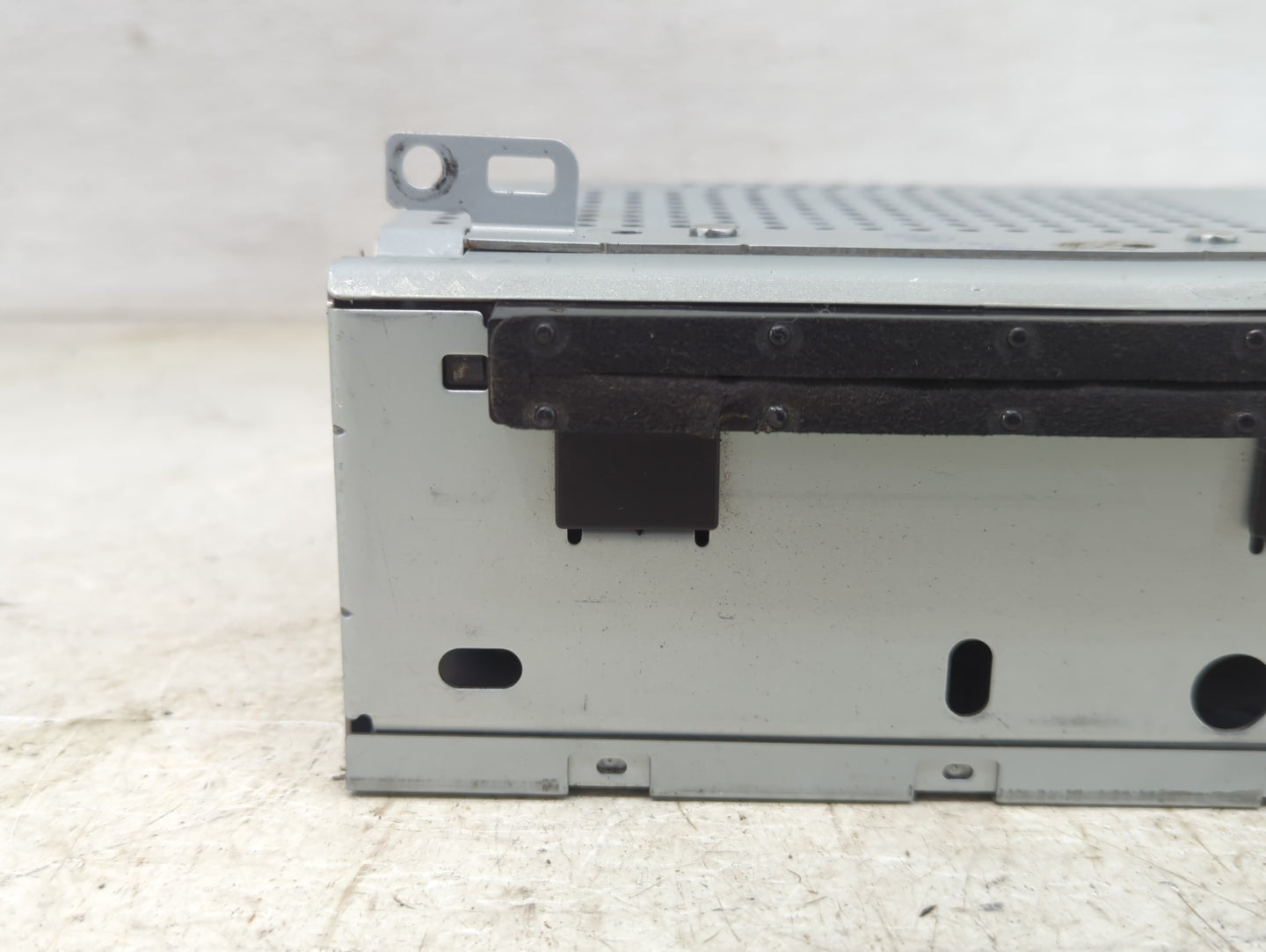 2012-2014 Ford Focus Radio AM FM Cd Player Receiver Replacement P/N:CM5T-19C107-HC Fits Fits 2012 2013 2014 OEM Used Auto Pa