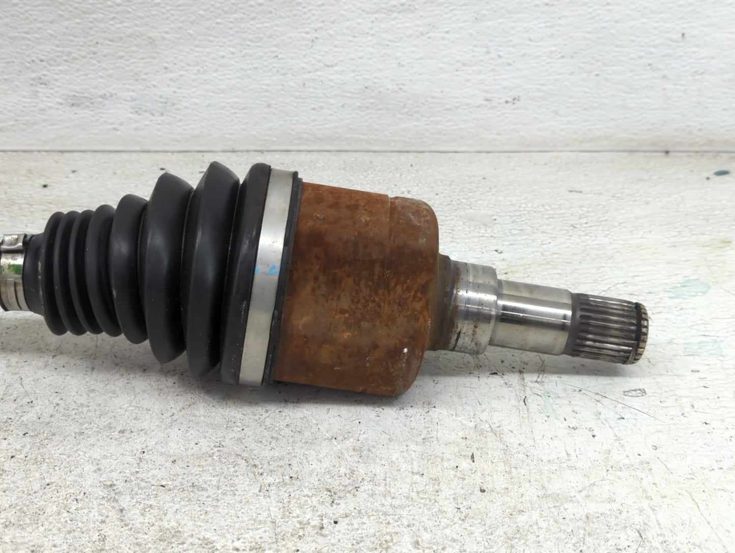 2013-2018 Ford Focus Axle Shaft Front Driver Cv C/v - Oemusedautoparts1.com