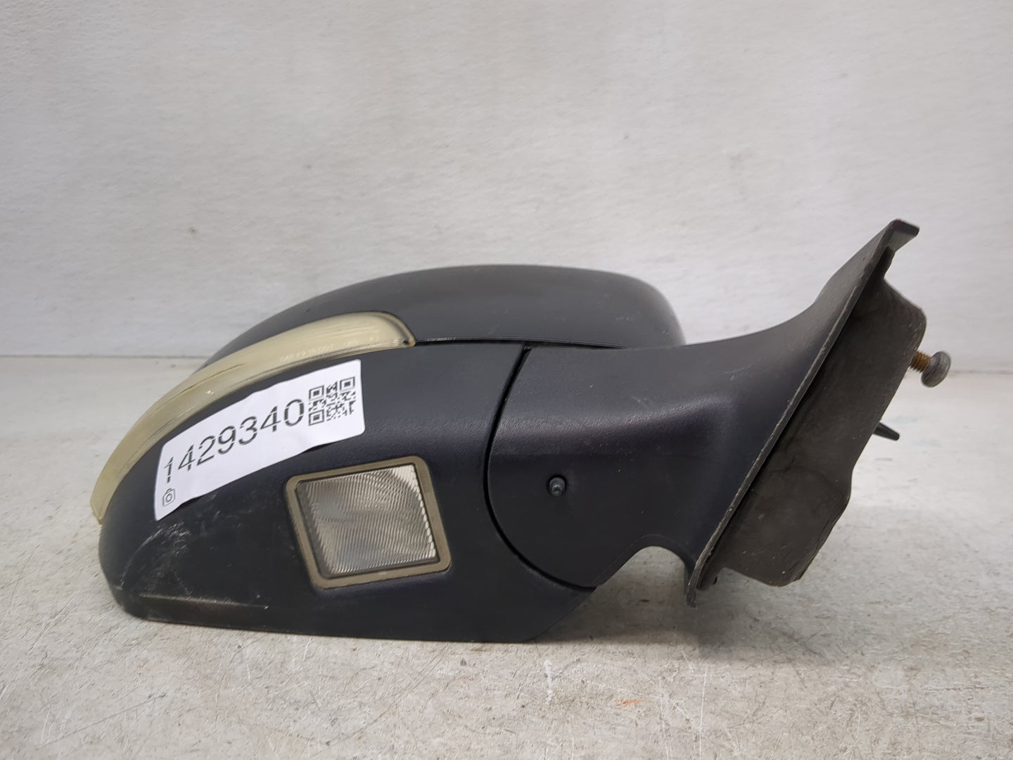 2012-2014 Ford Focus Passenger Side View Mirror - Right Door Mirror OEM Used - Oemusedautoparts1.com