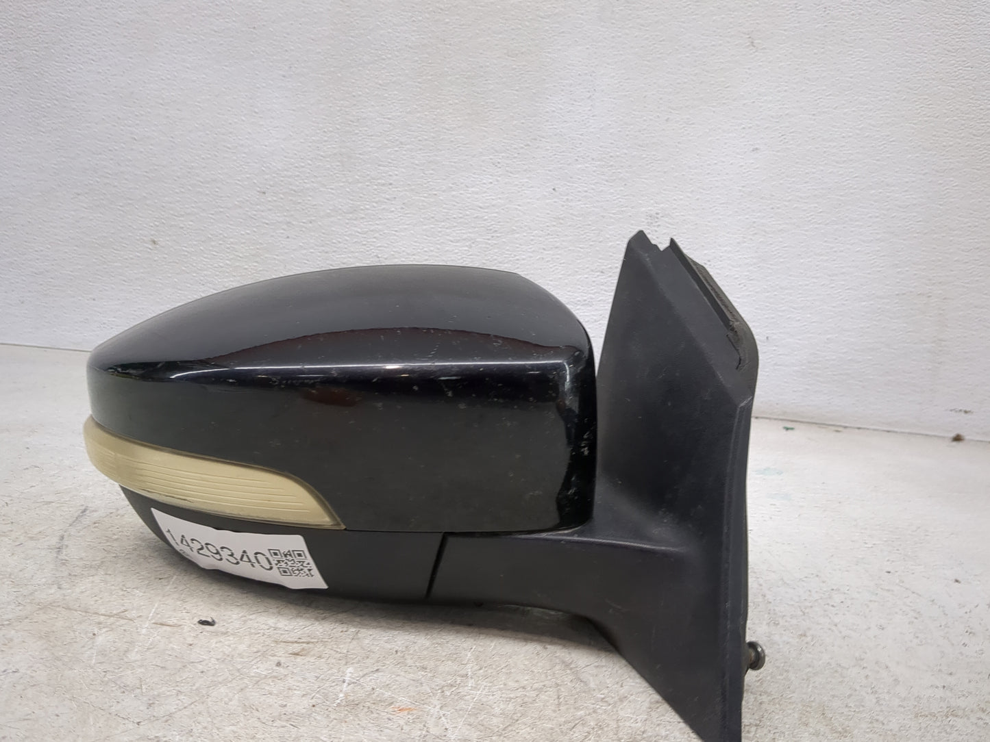 2012-2014 Ford Focus Passenger Side View Mirror - Right Door Mirror OEM Used - Oemusedautoparts1.com