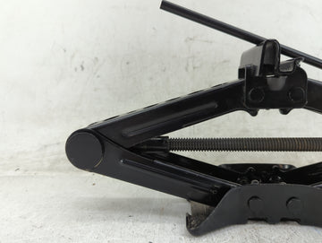 2013 Ford Focus Spare Scissor Car Jack