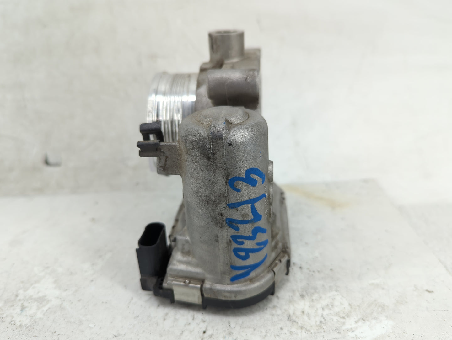 2012-2013 Ford Focus Throttle Body P/N:CM5E 9F991 AD 0 280 750 585 Fits Fits 2012 2013 2014 2015 2016 2017 OEM Used Auto Par