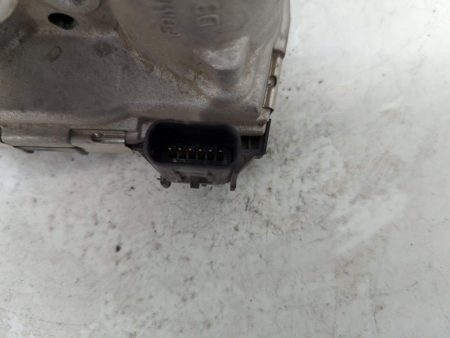 2012-2013 Ford Focus Throttle Body P/N:CM5E 9F991 AD 0 280 750 585 Fits Fits 2012 2013 2014 2015 2016 2017 OEM Used Auto Par