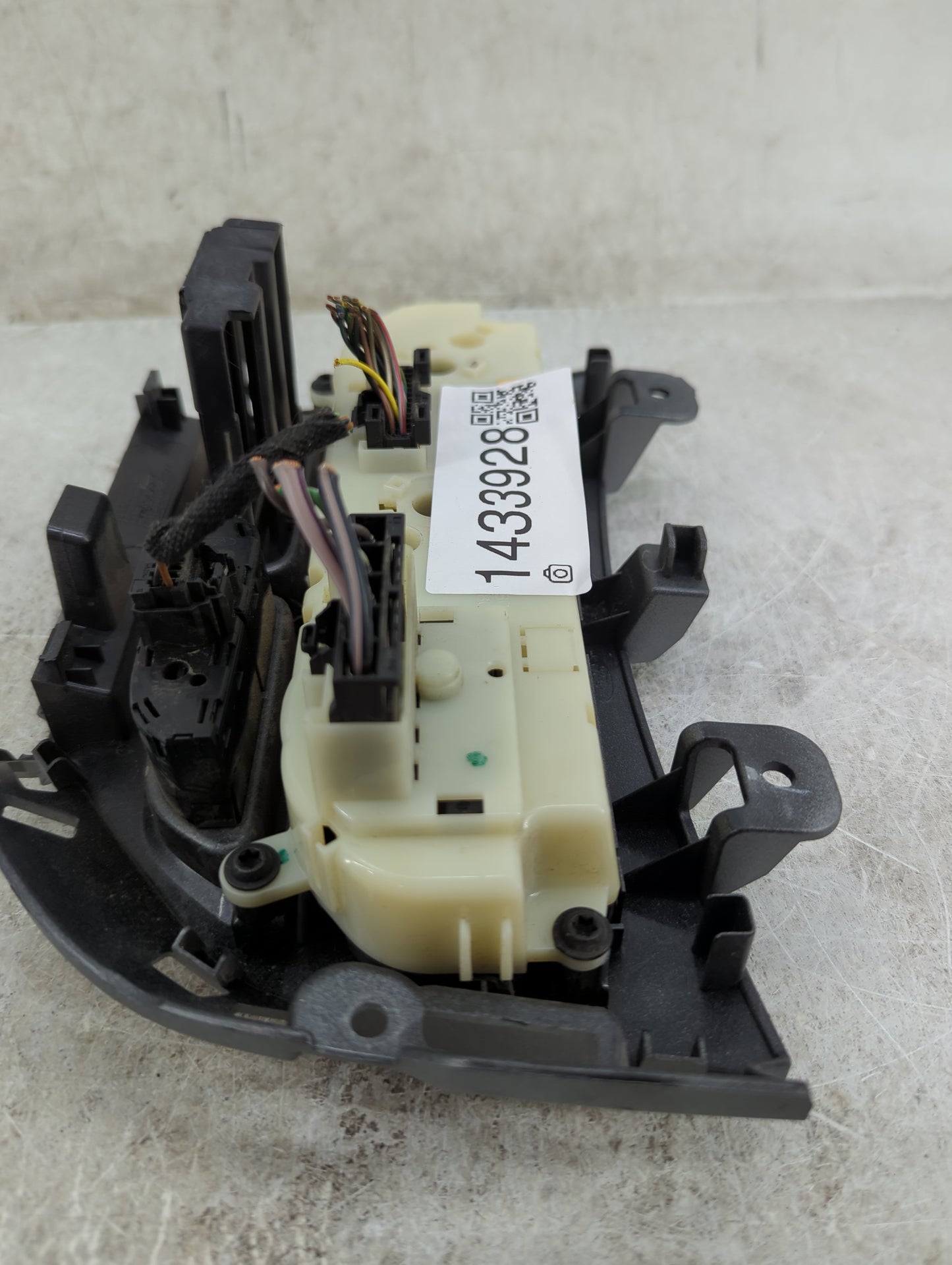 2013-2014 Ford Focus Climate Control Module Temperature AC/Heater Replacement P/N:CM5T-19980-AE Fits Fits 2013 2014 OEM Used