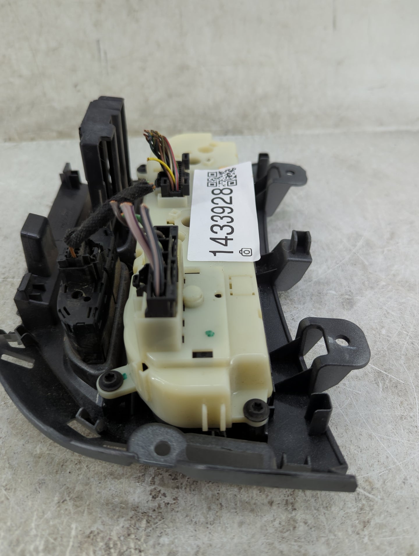 2013-2014 Ford Focus Climate Control Module Temperature AC/Heater Replacement P/N:CM5T-19980-AE Fits Fits 2013 2014 OEM Used