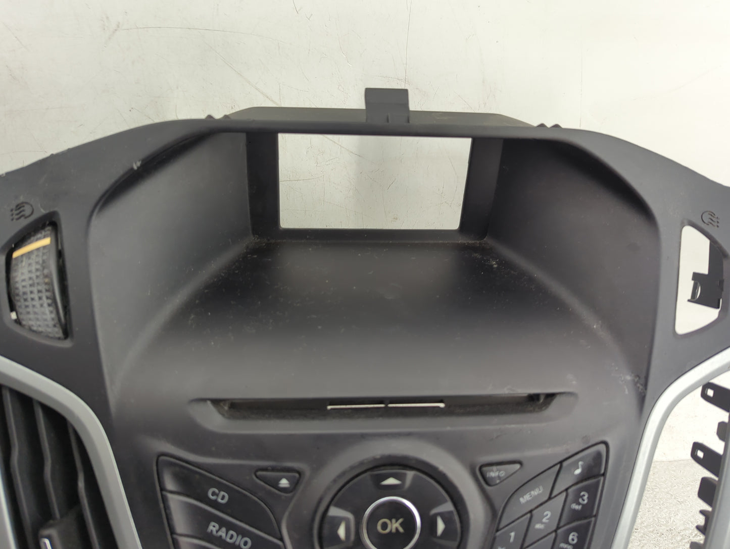 2012-2013 Ford Focus Radio Control Panel Black - Oemusedautoparts1.com
