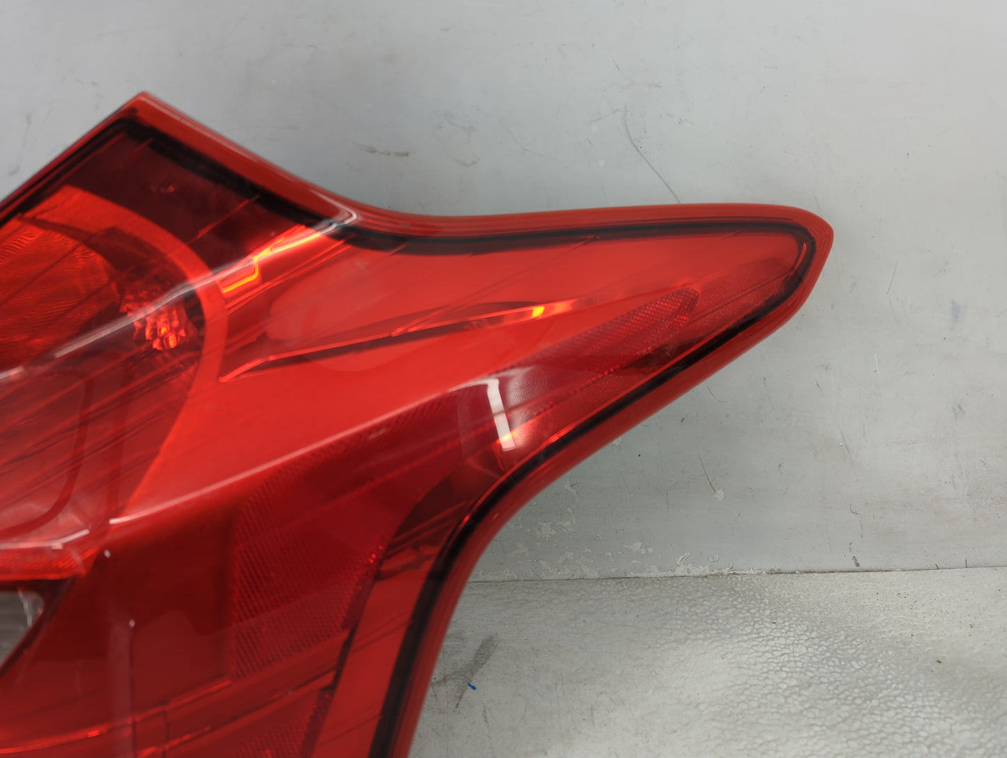 2012-2014 Ford Focus Tail Light Assembly Passenger Right OEM P/N:BM51-13404-F Fits Fits 2012 2013 2014 OEM Used Auto Parts -