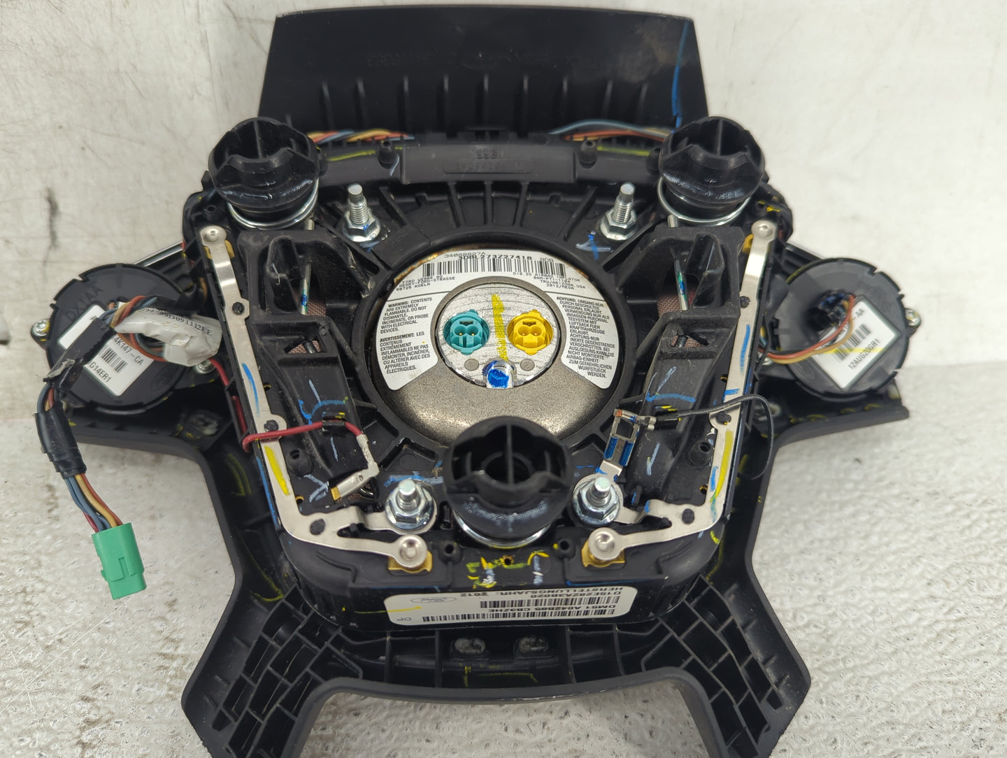 2012-2018 Ford Focus Air Bag Driver Left Steering Wheel Mounted P/N:DM51A042B85CB3ZHE D15E282A3B020 Fits OEM Used Auto Parts