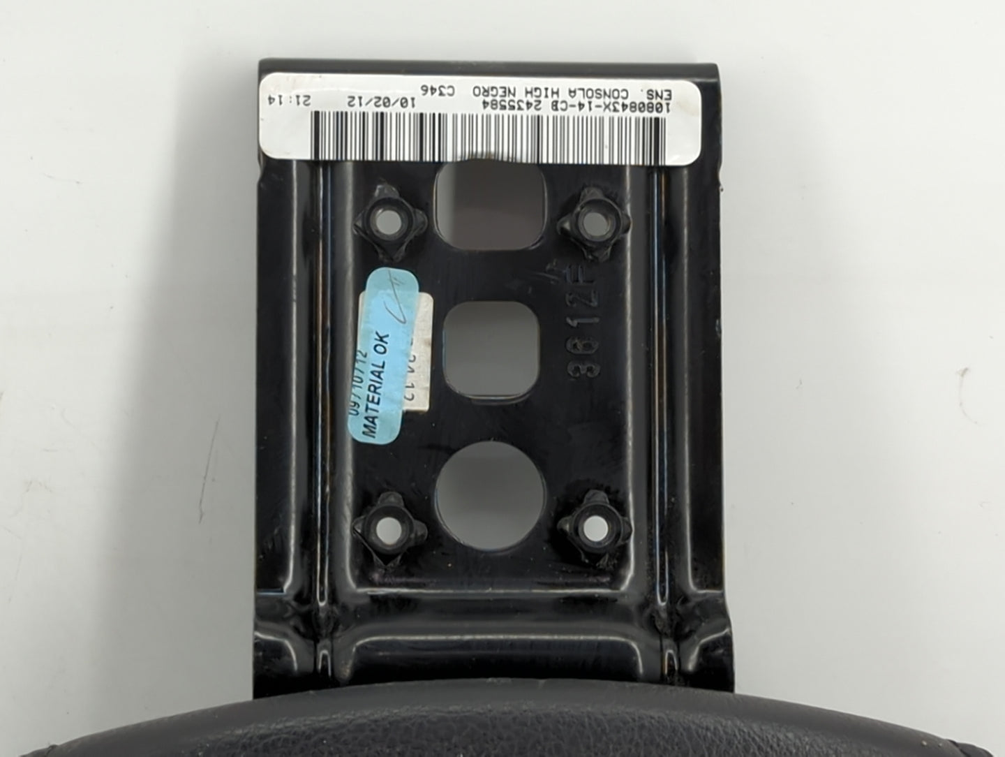 2013 Ford Focus Center Console Armrest Cover Lid Fits OEM Used Auto Parts - Oemusedautoparts1.com