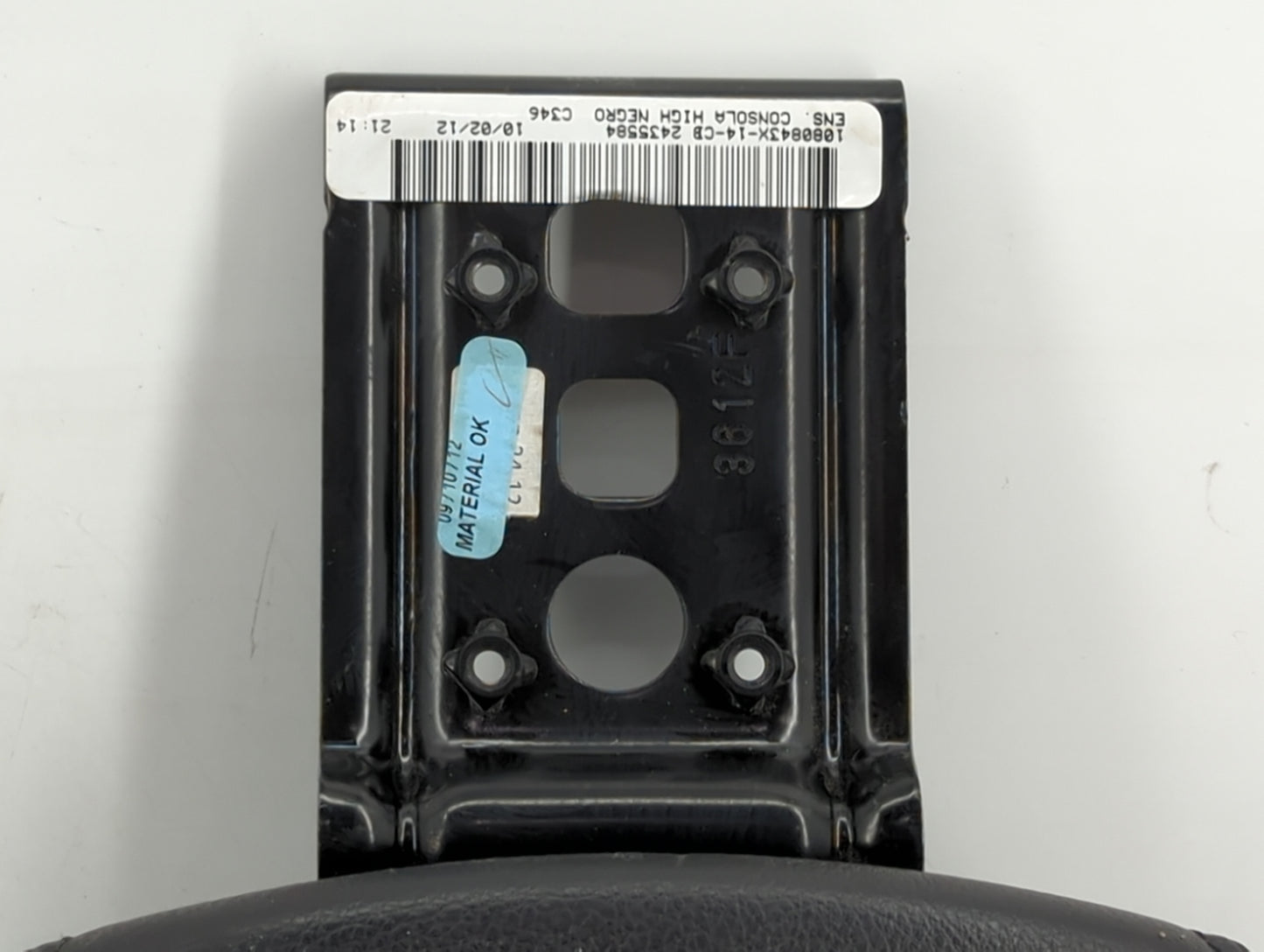 2013 Ford Focus Center Console Armrest Cover Lid Fits OEM Used Auto Parts - Oemusedautoparts1.com