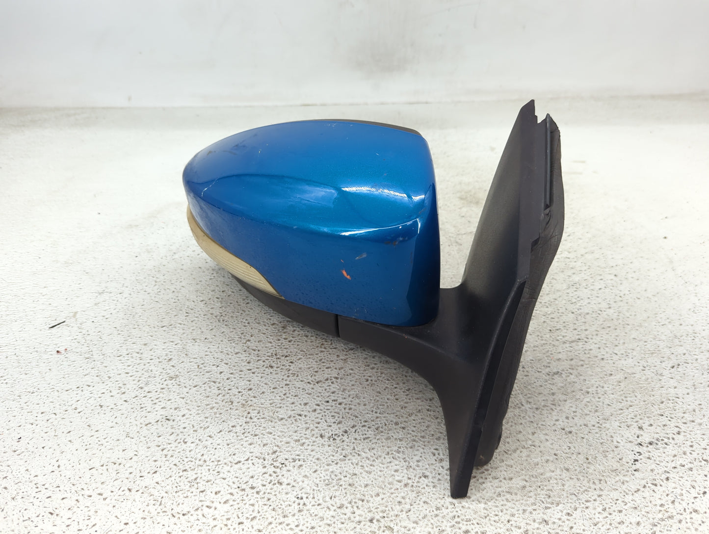 2012-2014 Ford Focus Passenger Side View Mirror - Right Door Mirror OEM Used - Oemusedautoparts1.com