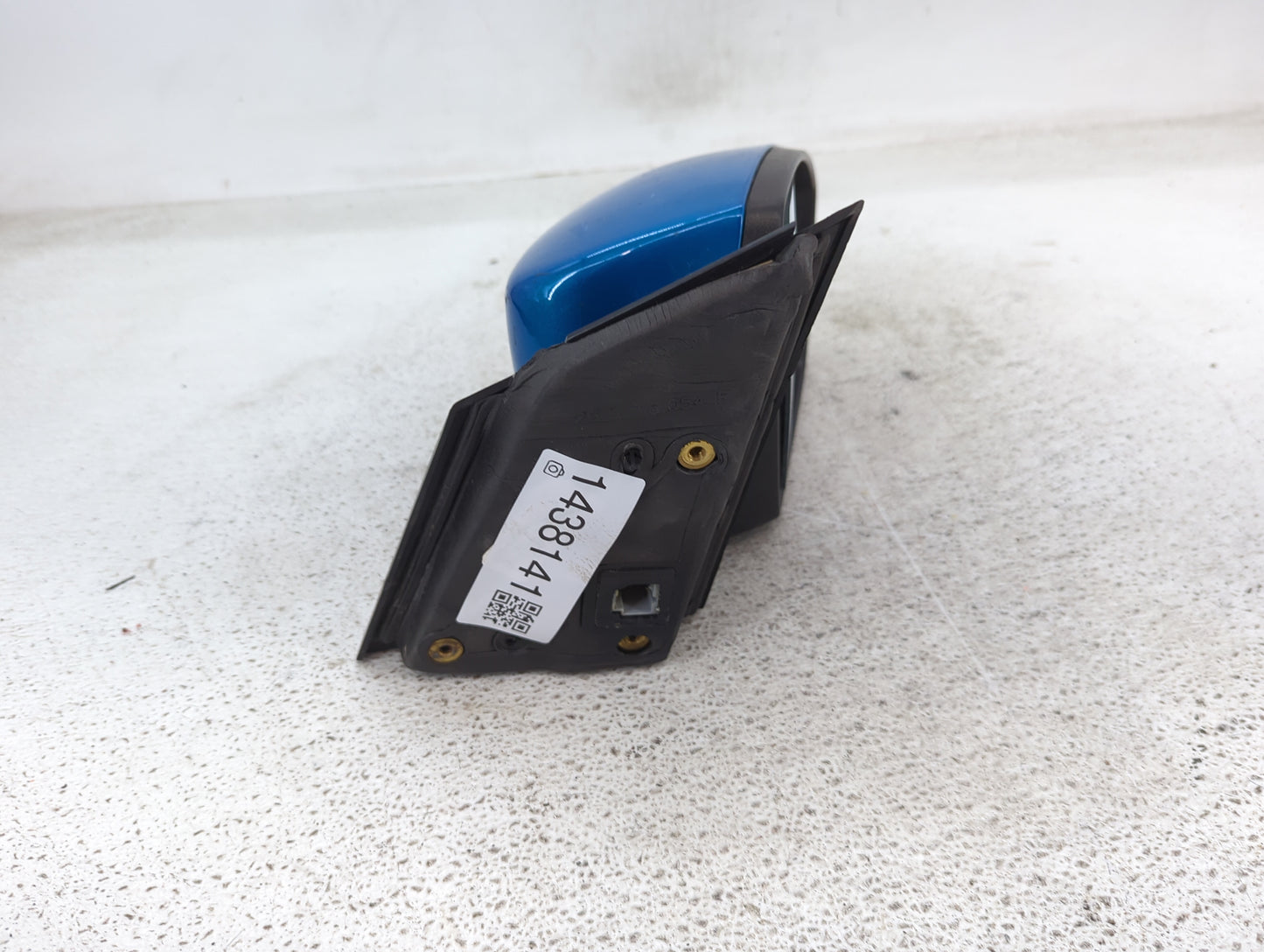 2012-2014 Ford Focus Passenger Side View Mirror - Right Door Mirror OEM Used - Oemusedautoparts1.com
