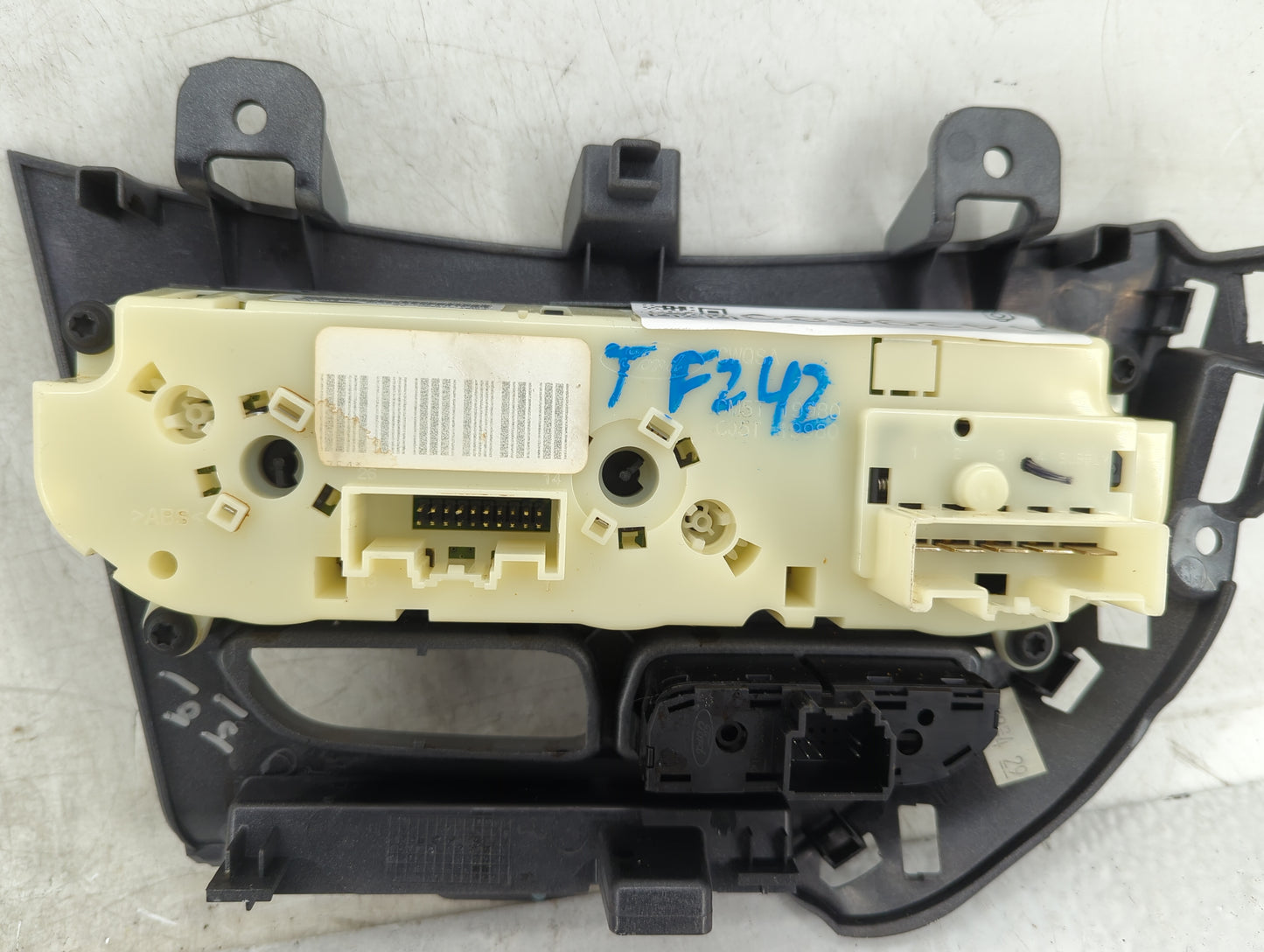 2013-2014 Ford Focus Climate Control Module Temperature AC/Heater Replacement P/N:CM5T-19980-AE Fits Fits 2013 2014 OEM Used