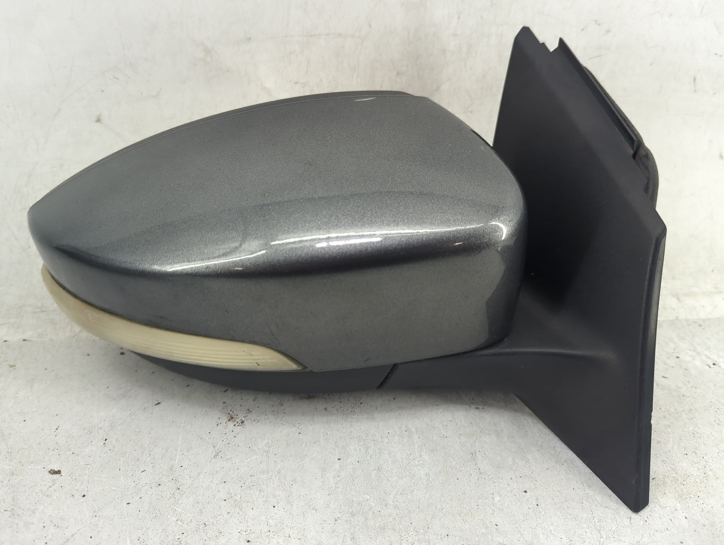 2012-2014 Ford Focus Passenger Side View Mirror - Right Door Mirror OEM Used - Oemusedautoparts1.com