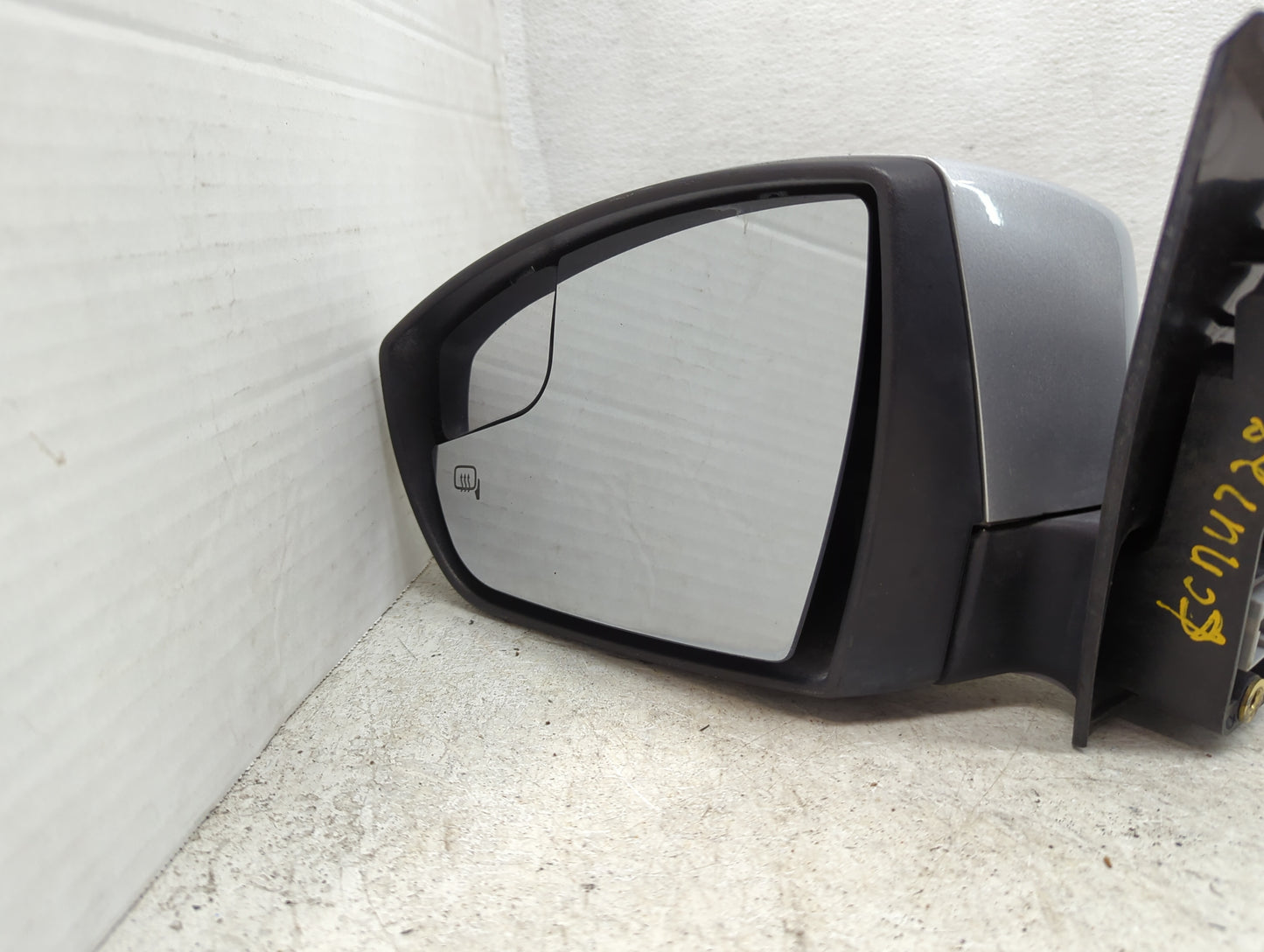 2012-2014 Ford Focus Driver Side View Mirror - Left Door Mirror OEM Used - Oemusedautoparts1.com