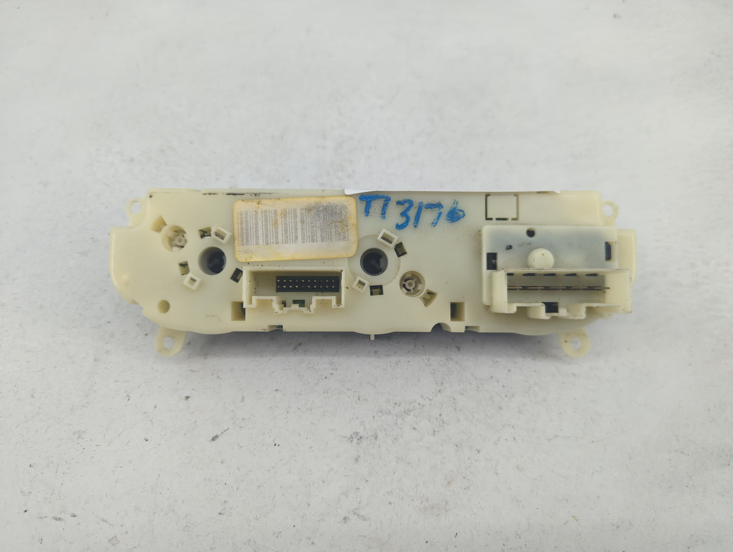 2013-2014 Ford Focus Climate Control Module Temperature AC/Heater Replacement P/N:CM5T-19980-AE Fits Fits 2013 2014 OEM Used
