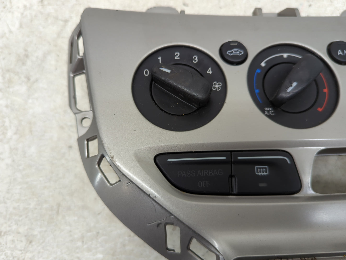 2013-2014 Ford Focus Climate Control Module Temperature AC/Heater Replacement Fits Fits 2013 2014 OEM Used Auto Parts - Oemu