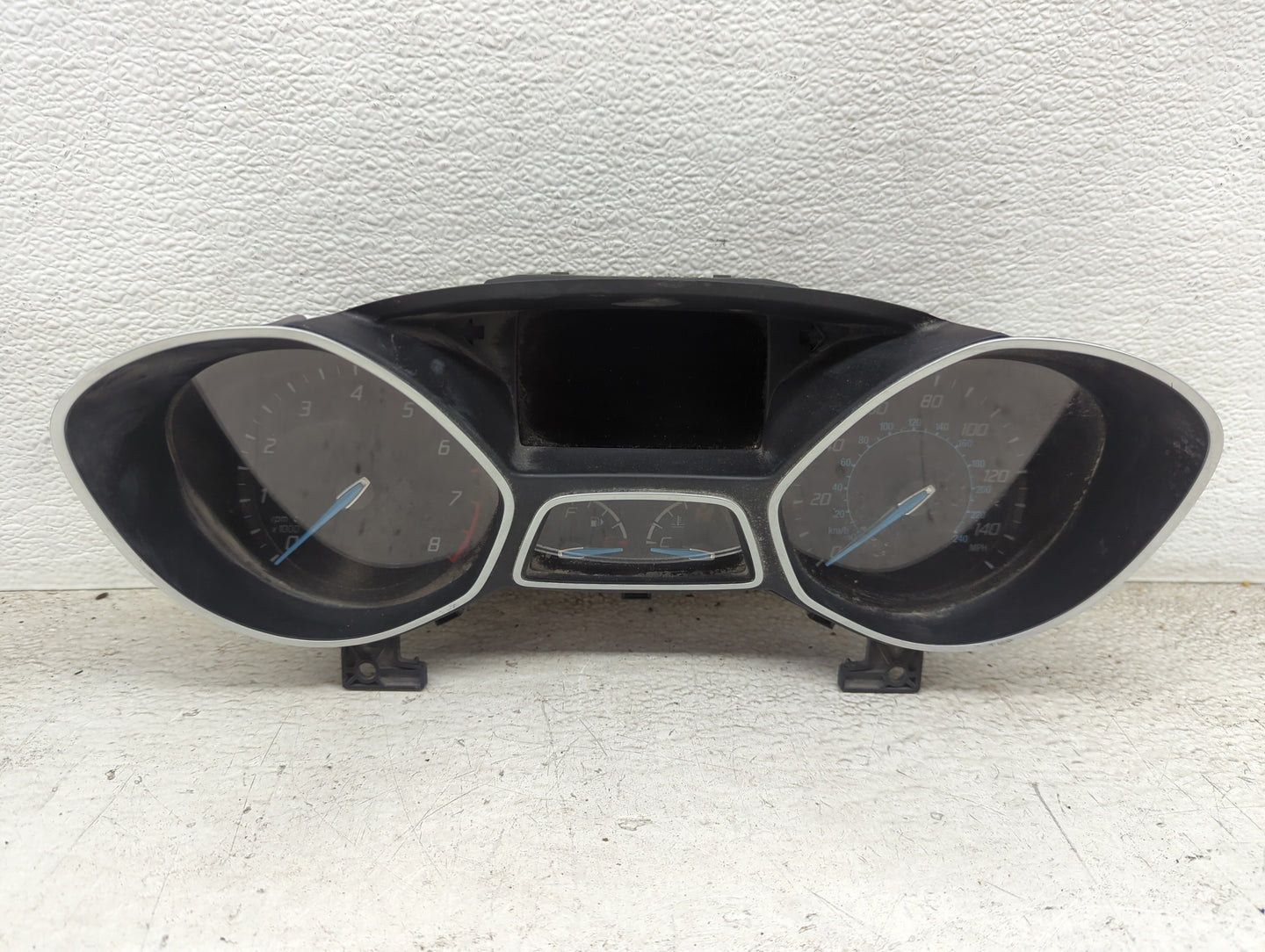 2013-2014 Ford Focus Instrument Cluster Speedometer Gauges P/N:CM5T-10849-CTB Miles: Fits Fits 2013 2014 OEM Used Auto Parts