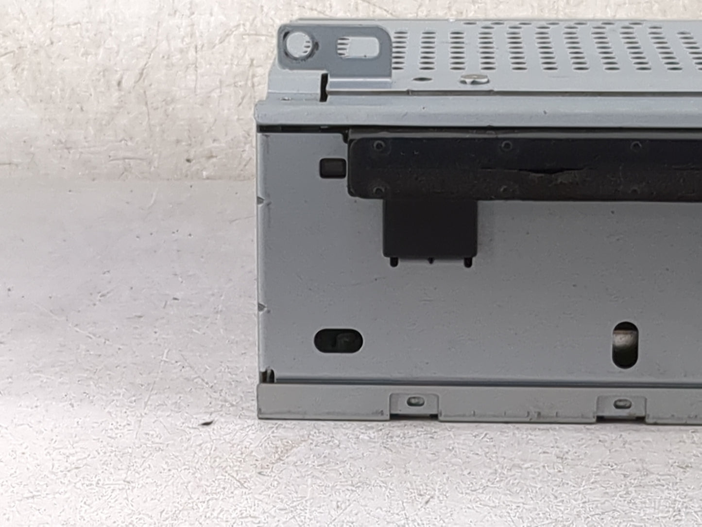 2012-2014 Ford Focus Radio AM FM Cd Player Receiver Replacement P/N:CM5T-19C107-KB Fits Fits 2012 2013 2014 OEM Used Auto Pa