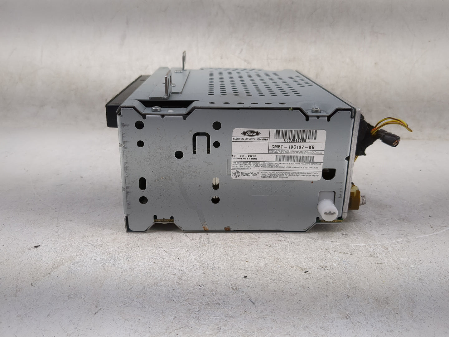 2012-2014 Ford Focus Radio AM FM Cd Player Receiver Replacement P/N:CM5T-19C107-KB Fits Fits 2012 2013 2014 OEM Used Auto Pa