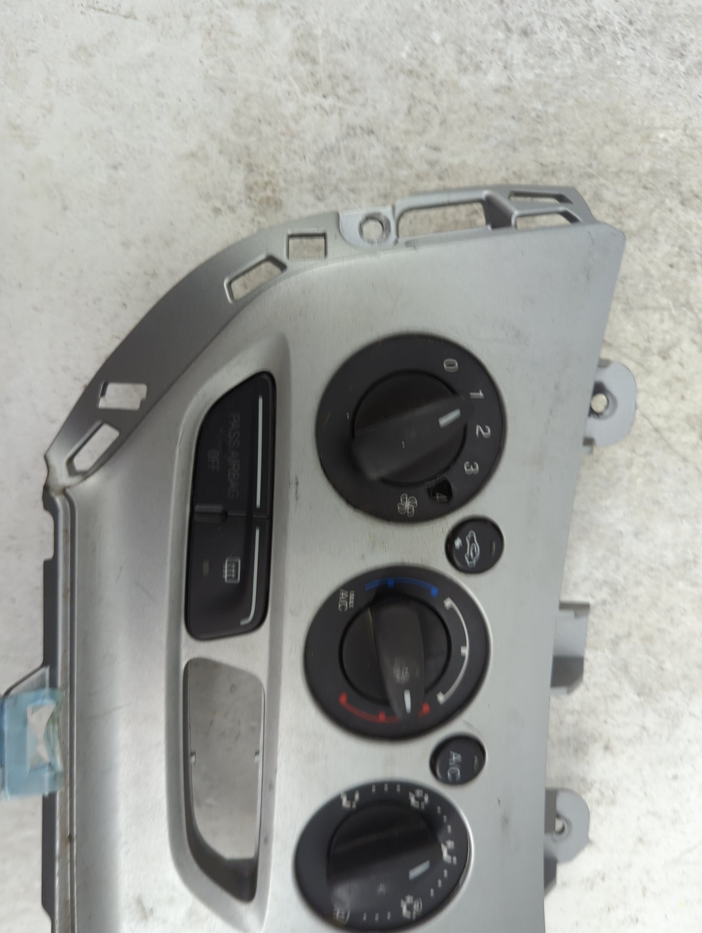 2013-2014 Ford Focus Climate Control Module Temperature AC/Heater Replacement Fits Fits 2013 2014 OEM Used Auto Parts - Oemu