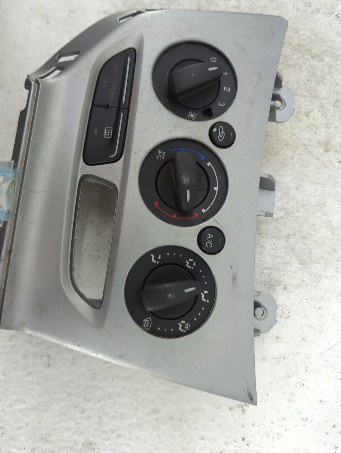 2013-2014 Ford Focus Climate Control Module Temperature AC/Heater Replacement Fits Fits 2013 2014 OEM Used Auto Parts - Oemu