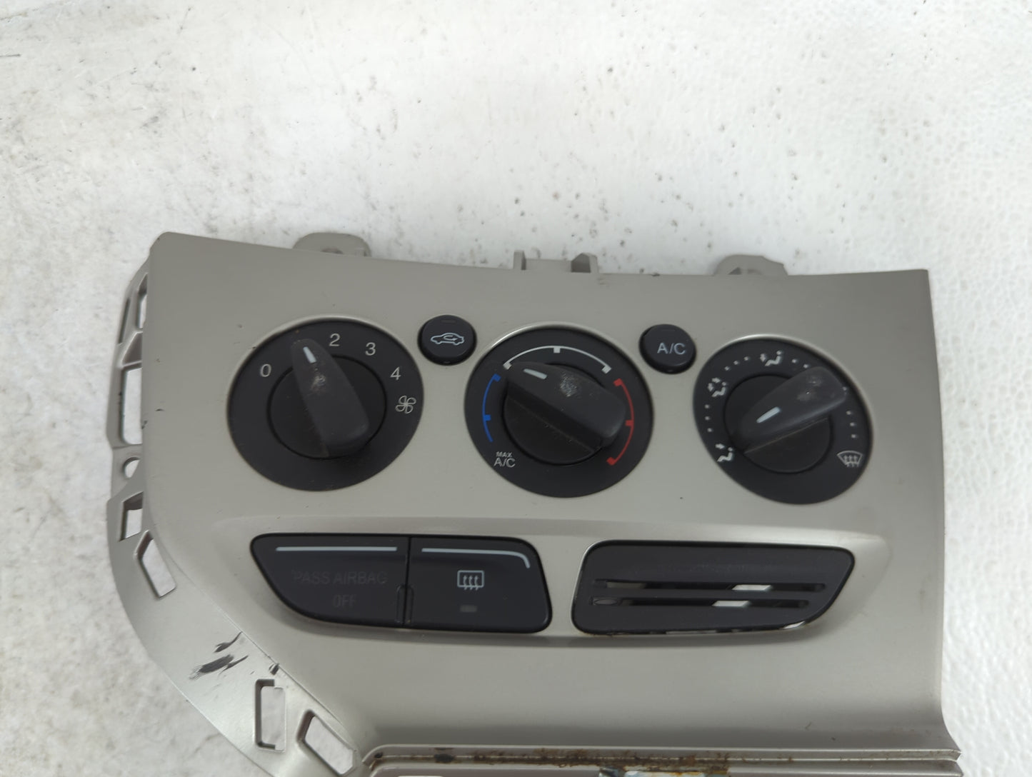 2013-2014 Ford Focus Climate Control Module Temperature AC/Heater Replacement P/N:FD-CM5T-13042421-0317 E1062773 Fits OEM Us