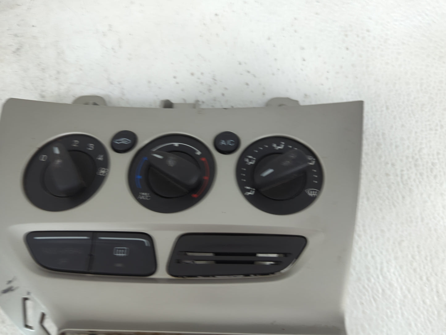 2013-2014 Ford Focus Climate Control Module Temperature AC/Heater Replacement P/N:FD-CM5T-13042421-0317 E1062773 Fits OEM Us