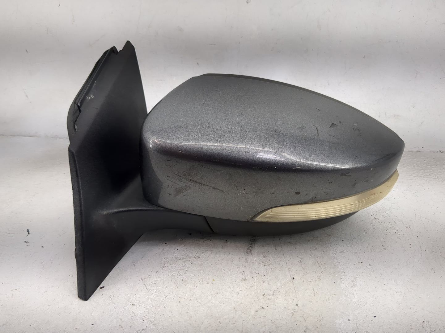 2012-2014 Ford Focus Driver Side View Mirror - Left Door Mirror OEM Used - Oemusedautoparts1.com