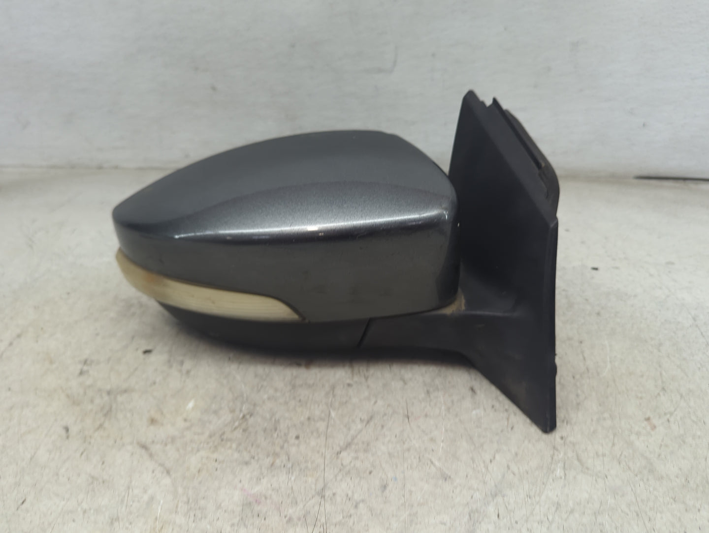 2012-2014 Ford Focus Passenger Side View Mirror - Right Door Mirror OEM Used - Oemusedautoparts1.com