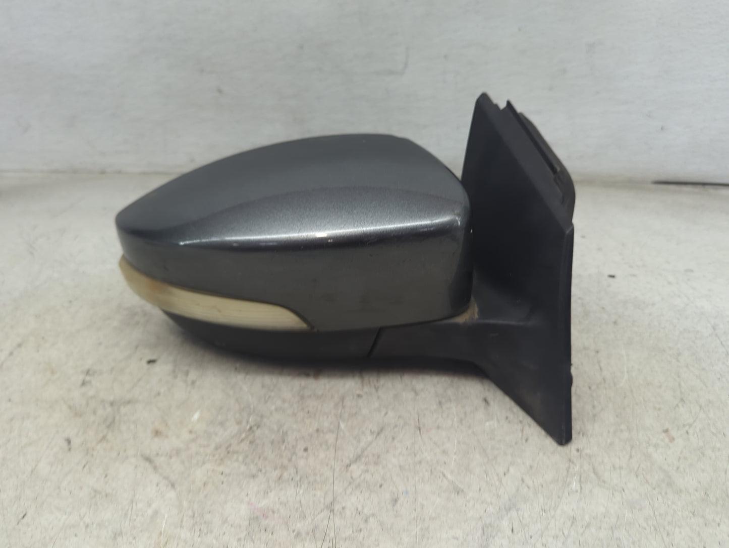 2012-2014 Ford Focus Passenger Side View Mirror - Right Door Mirror OEM Used - Oemusedautoparts1.com