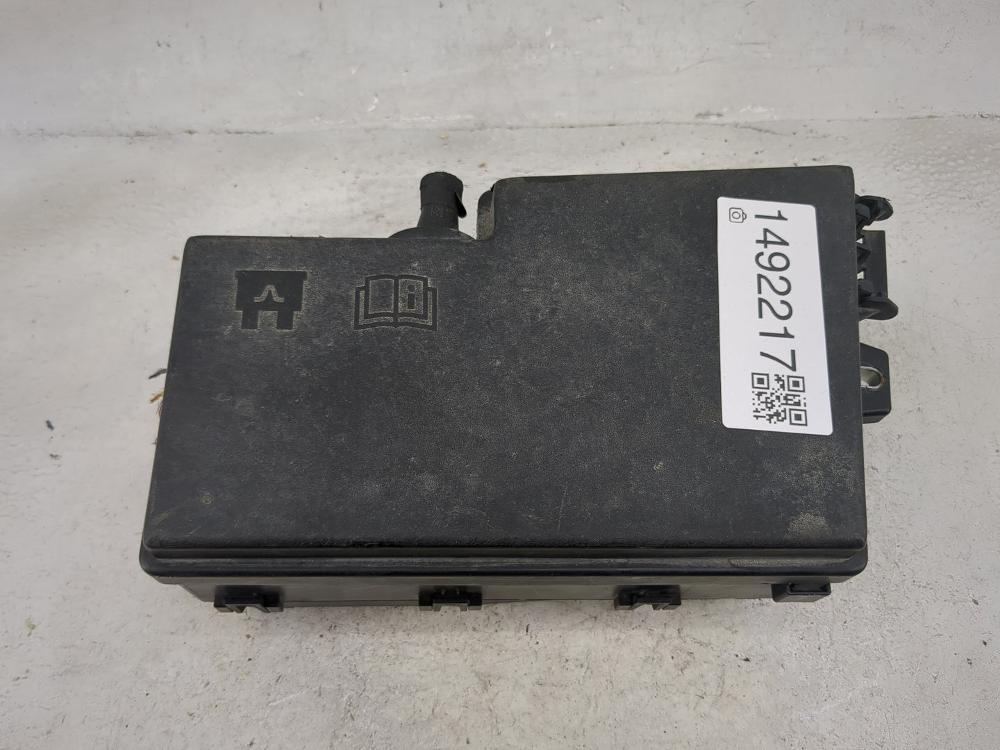2012-2014 Ford Focus Fusebox Fuse Box Panel Relay Module P/N:AV6T-14A067-AC 5B0Q10107 Fits Fits 2012 2013 2014 OEM Used Auto