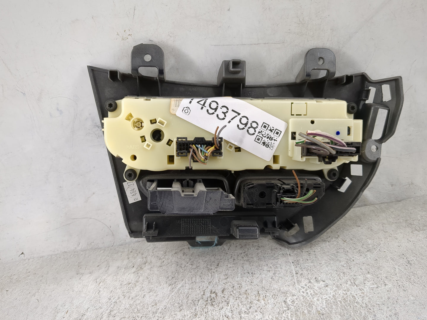 2013-2014 Ford Focus Climate Control Module Temperature AC/Heater Replacement P/N:CM5T-13020211-1060 E1062773 Fits Fits 2013