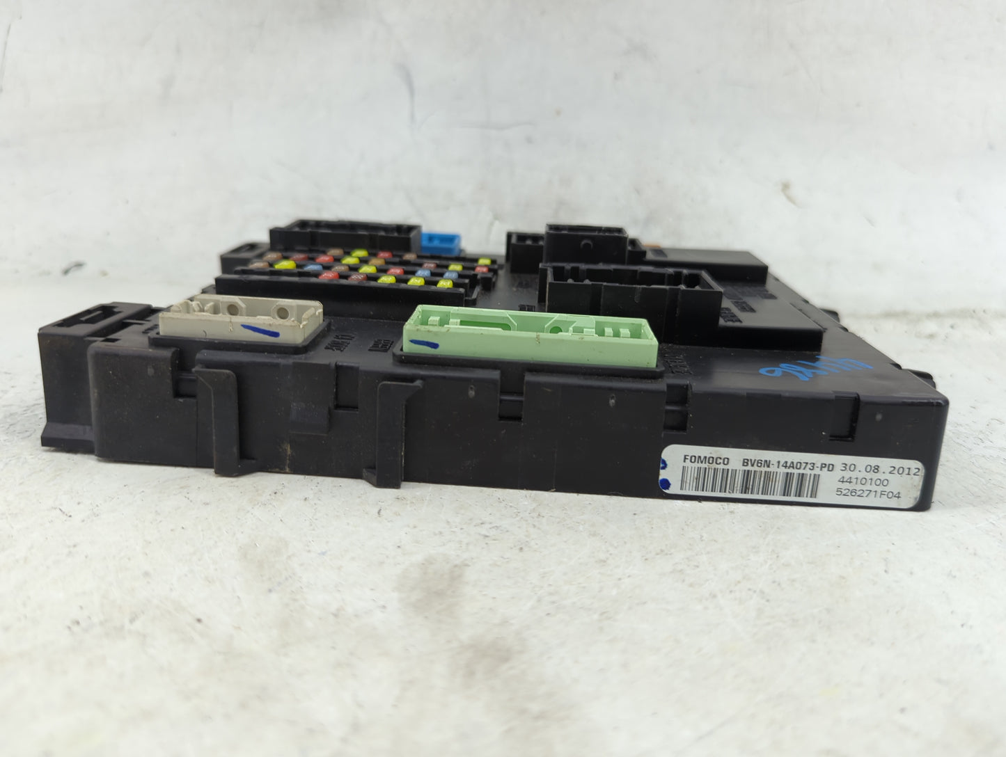 2013-2013 Ford Focus Body Control Module Bcm Bv6n-14a073-pd|526271f04 - Oemusedautoparts1.com
