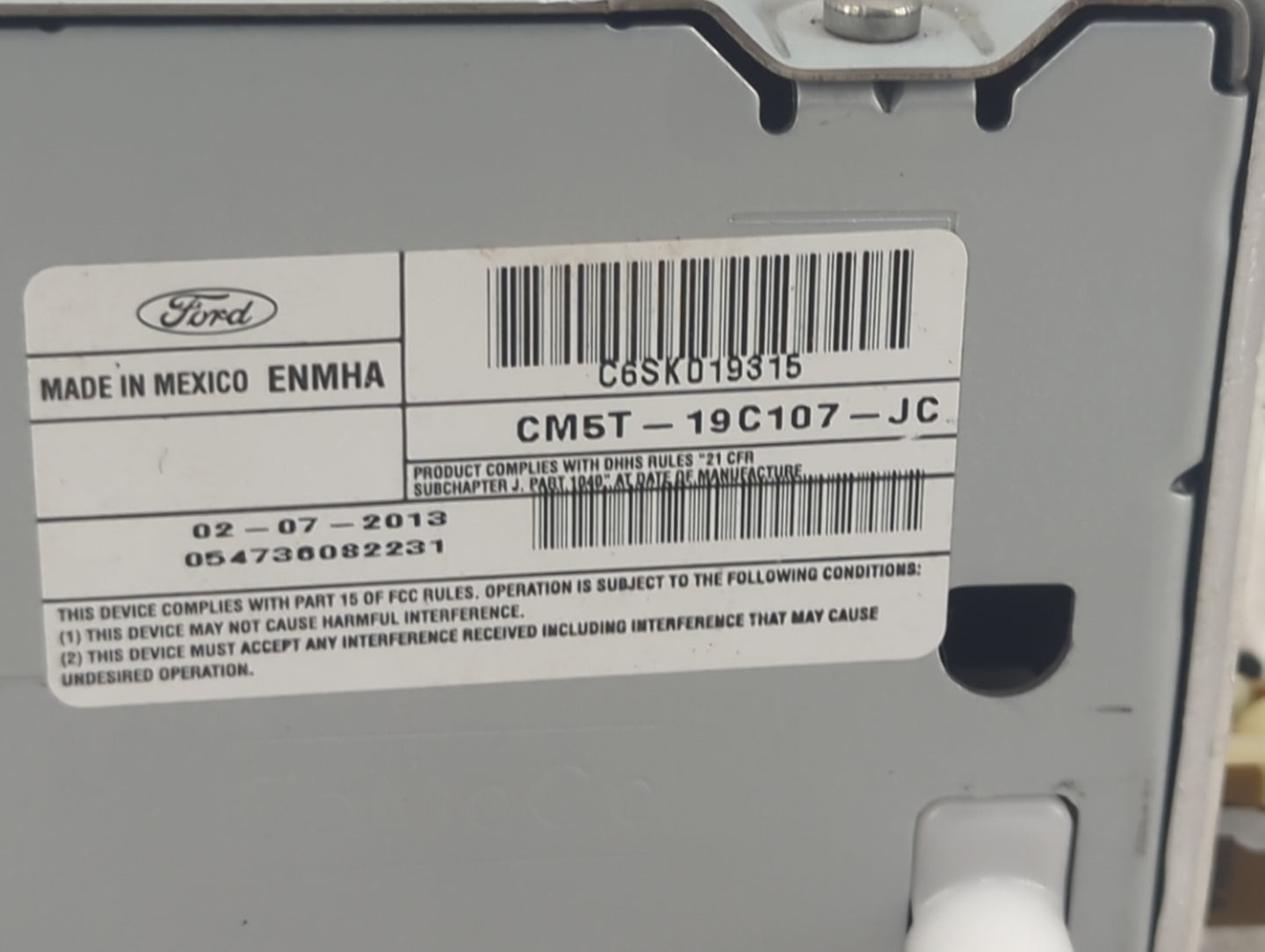 2012-2014 Ford Focus Radio AM FM Cd Player Receiver Replacement P/N:CM5T-19C107-JC Fits Fits 2012 2013 2014 OEM Used Auto Pa