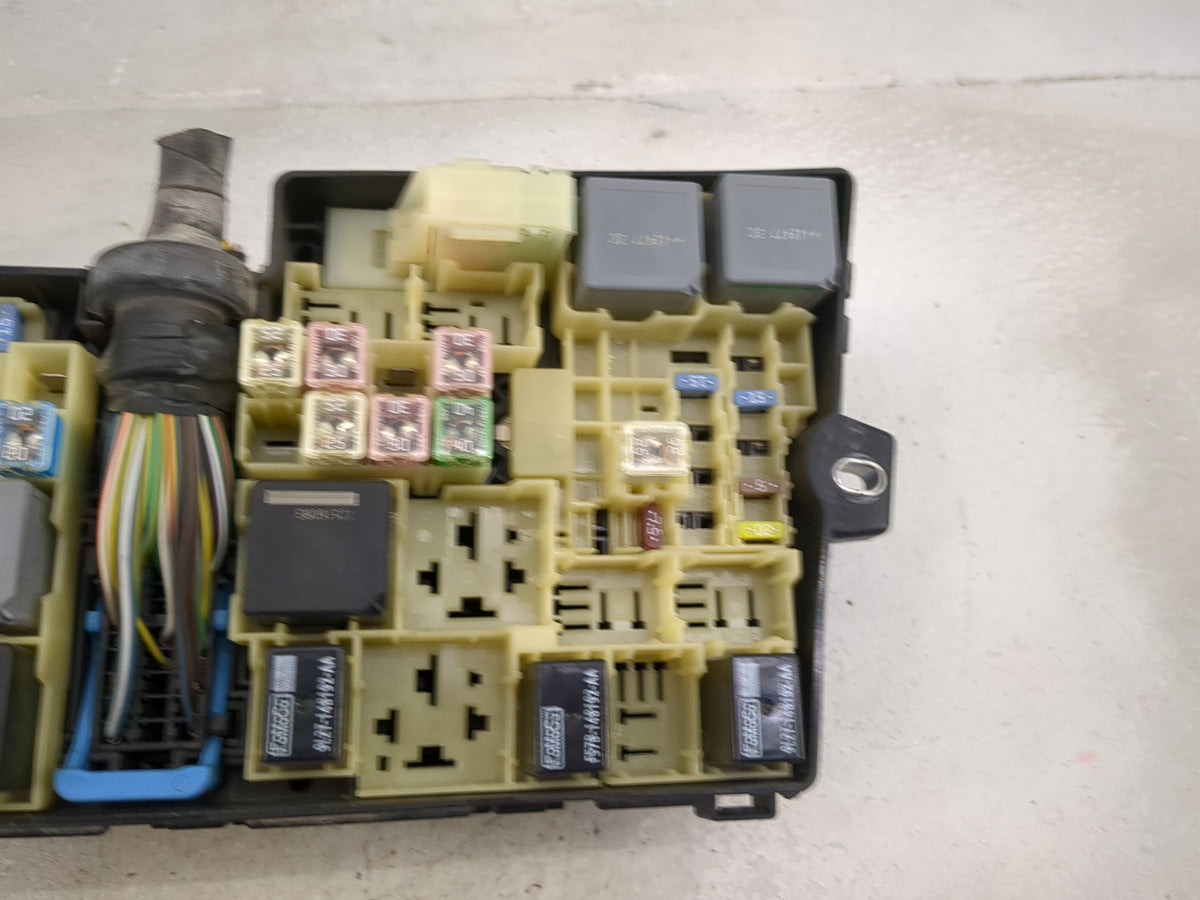 2012-2014 Ford Focus Fusebox Fuse Box Panel Relay Module P/N:AV6T-14A142-AB Fits Fits 2012 2013 2014 OEM Used Auto Parts - O