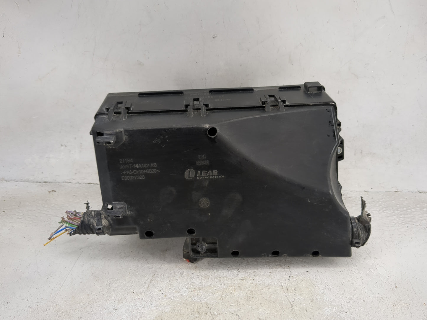2012-2014 Ford Focus Fusebox Fuse Box Panel Relay Module P/N:AV6T-14A142-AB Fits Fits 2012 2013 2014 OEM Used Auto Parts - O