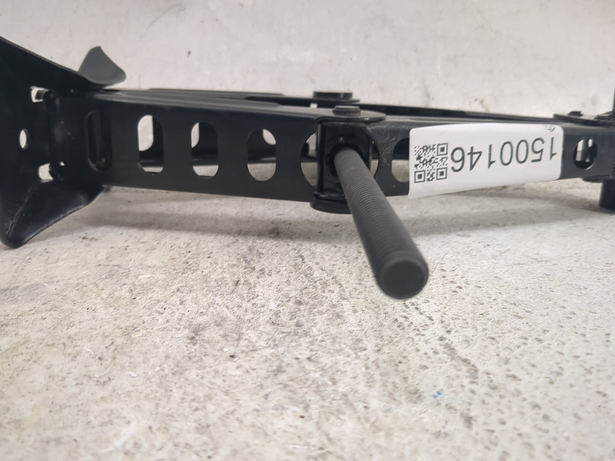 2013 Ford Focus Spare Scissor Car Jack Black - Oemusedautoparts1.com