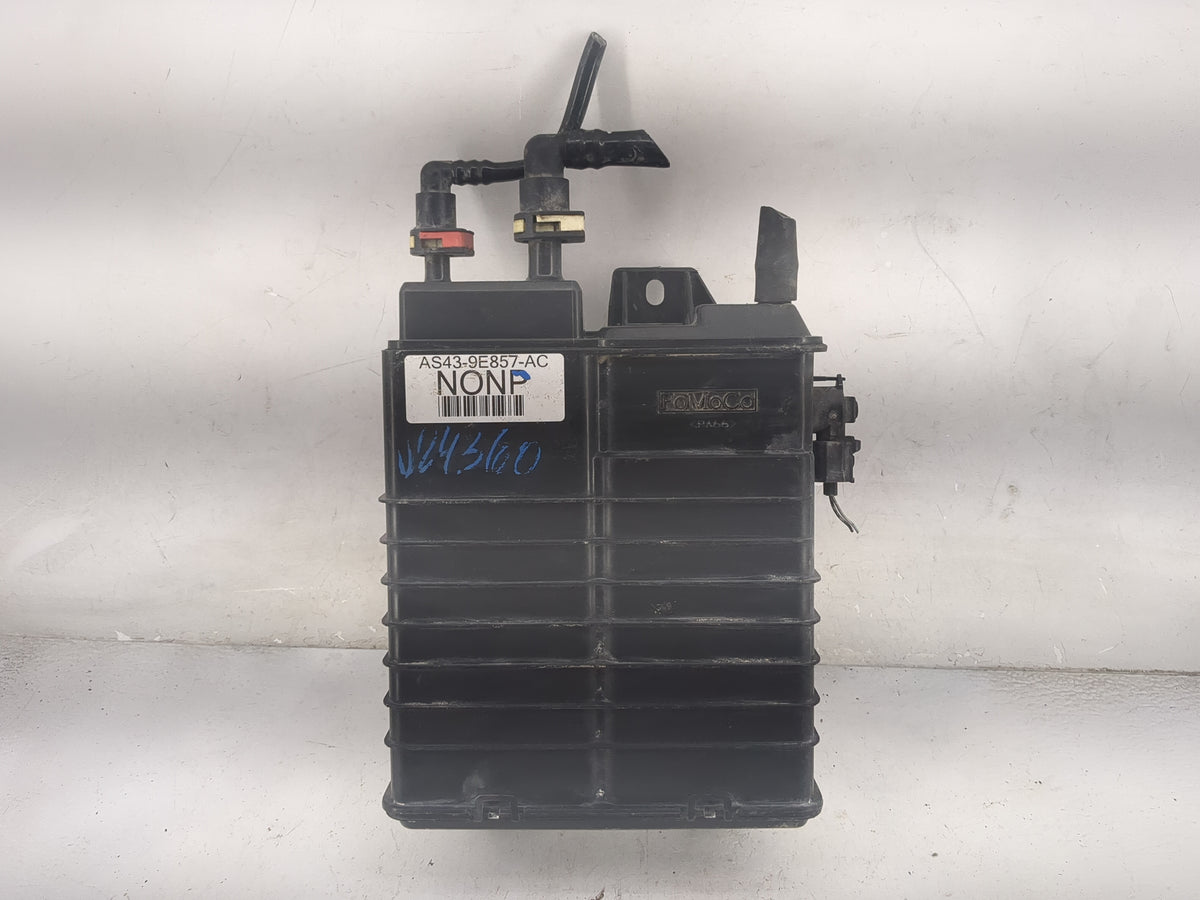 2013 Ford Focus Fuel Vapor Charcoal Canister 1518571 - Oemusedautoparts1.com