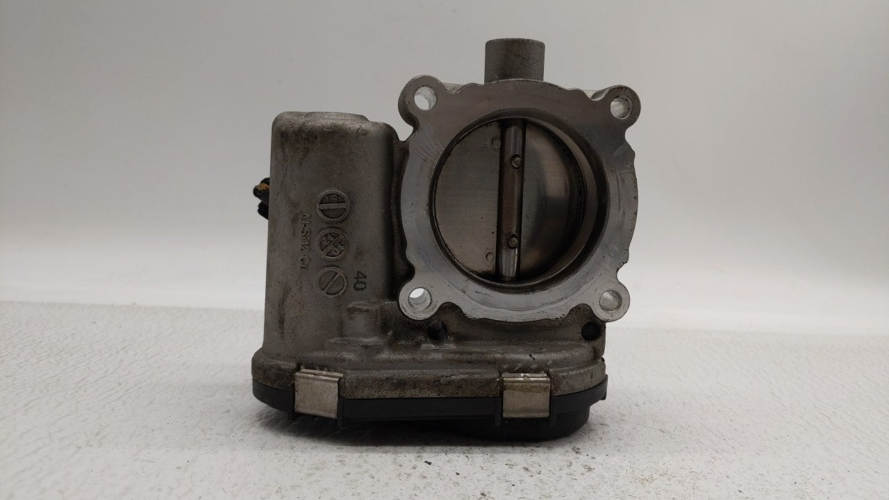 2012-2013 Ford Focus Throttle Body P/N:CM5E 9F991 AD 0280750585 Fits Fits 2012 2013 2014 2015 2016 2017 OEM Used Auto Parts 