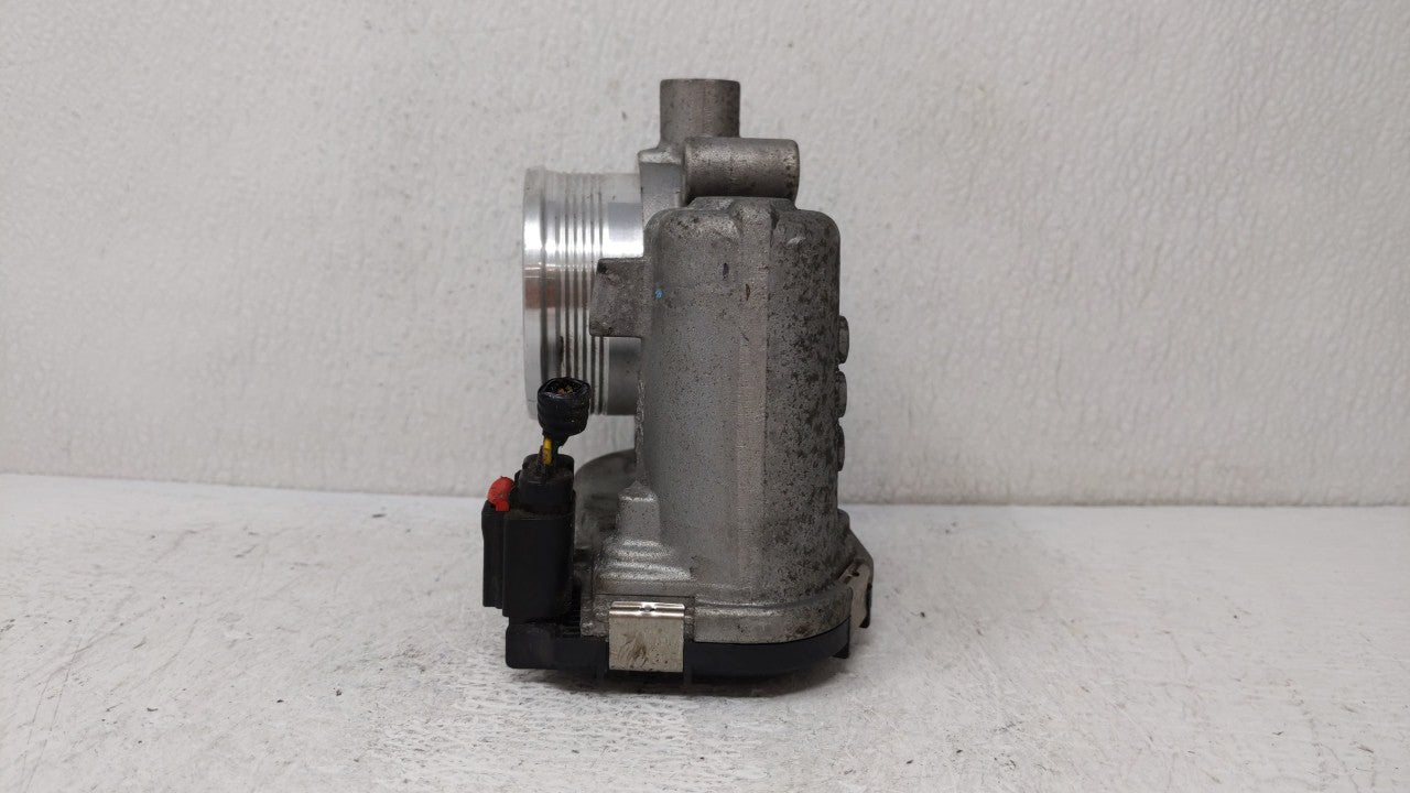2012-2013 Ford Focus Throttle Body P/N:CM5E 9F991 AD 0280750585 Fits Fits 2012 2013 2014 2015 2016 2017 OEM Used Auto Parts 