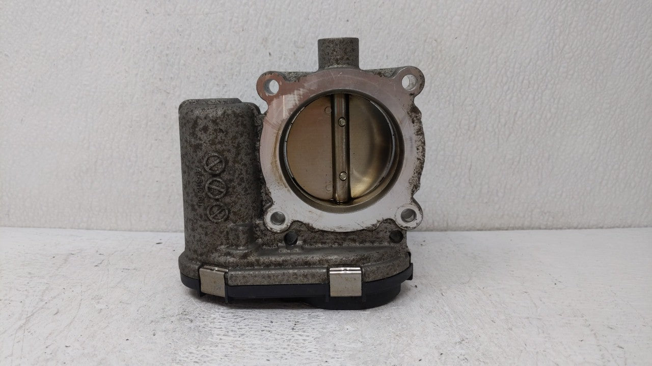2012-2013 Ford Focus Throttle Body P/N:CM5E 9F991 AD 0280750585 Fits Fits 2012 2013 2014 2015 2016 2017 OEM Used Auto Parts 