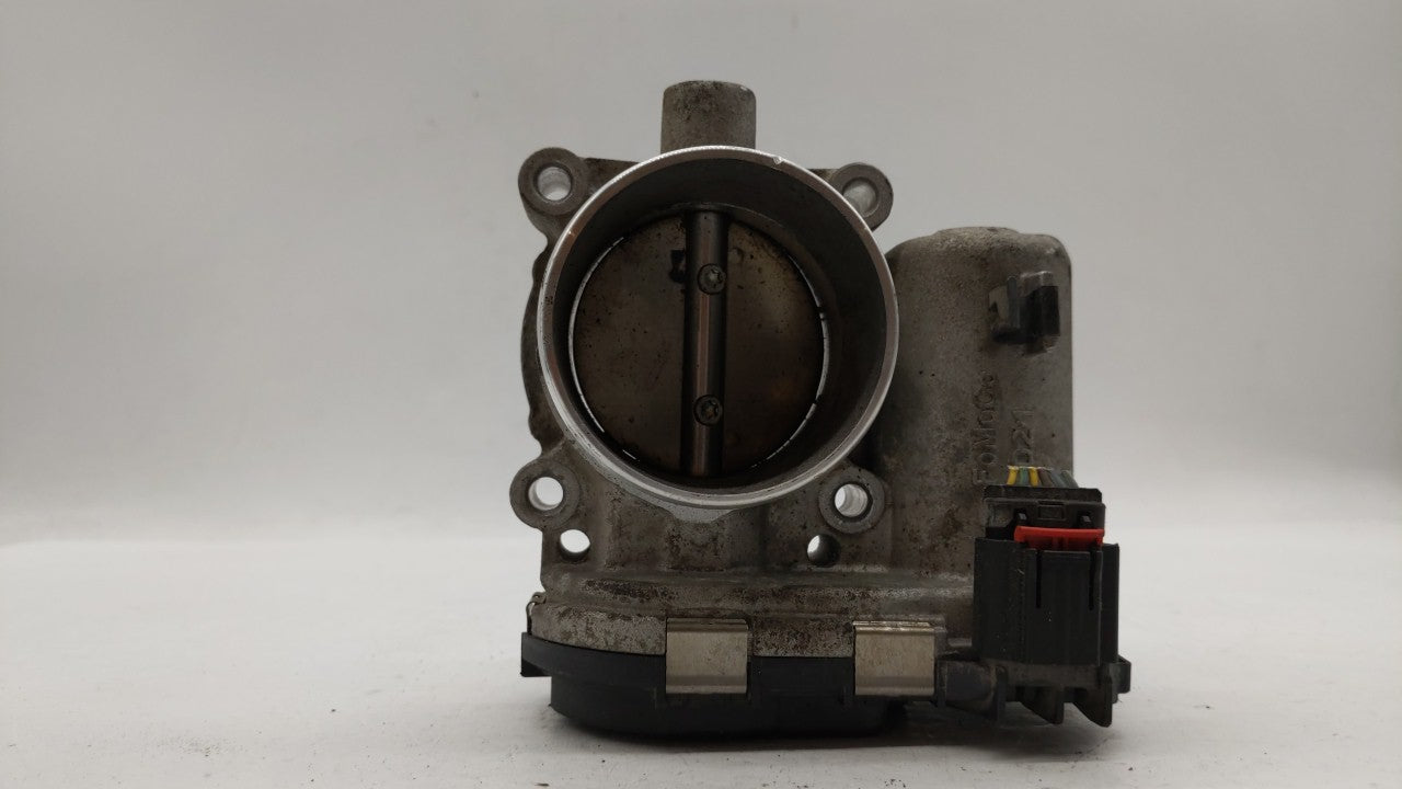 2012-2013 Ford Focus Throttle Body P/N:CM5E-9F991-AD Fits Fits 2012 2013 2014 2015 2016 2017 OEM Used Auto Parts - Oemusedau