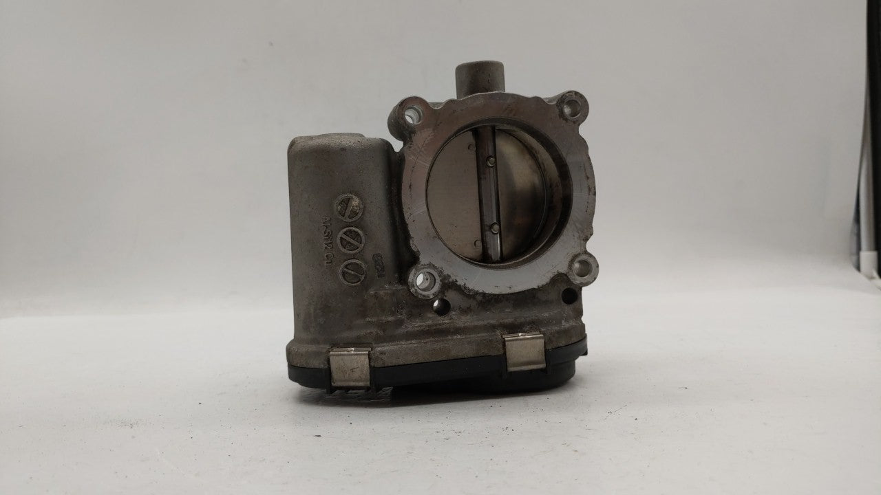 2012-2013 Ford Focus Throttle Body P/N:CM5E-9F991-AD Fits Fits 2012 2013 2014 2015 2016 2017 OEM Used Auto Parts - Oemusedau
