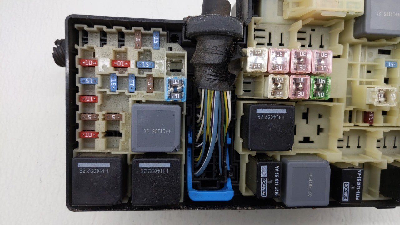 2012-2014 Ford Focus Fusebox Fuse Box Panel Relay Module P/N:AV6T-14A142-AB AV6T-14A142-AA, FU4T-14K733 Fits Fits 2012 2013 
