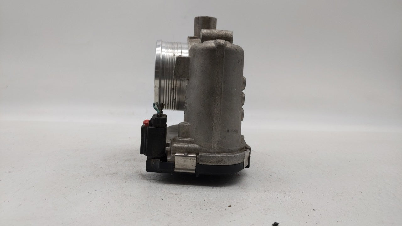 2012-2013 Ford Focus Throttle Body P/N:CM5E-9F991-AD CM5E-9F991-AC Fits Fits 2012 2013 2014 2015 2016 2017 OEM Used Auto Par