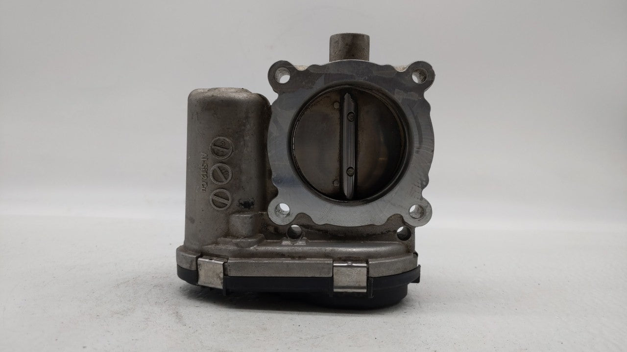 2012-2013 Ford Focus Throttle Body P/N:CM5E-9F991-AD CM5E-9F991-AC Fits Fits 2012 2013 2014 2015 2016 2017 OEM Used Auto Par